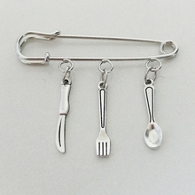 Fashion brooch knife and fork spoon set restaurant utensils sweater coat jewelry tableware gifts 2024 - buy cheap