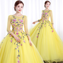 Novo amarelo longo rendas verão doce senhora das mulheres da menina princesa da dama de honra banquete festa vestido vestido de baile 2024 - compre barato