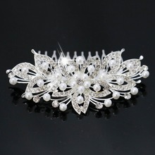 High-grade HairwearTrendy Pearl And Crystals Comb Clear Flower Hair Comb For Wedding Women Jewelry Hair Accessories Bridal Comb 2024 - buy cheap