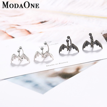 ModaOne estilo Punk gótico de color negro bate Clips en Pendientes para mujeres de Plata de Ley 925 trepadores de plata de la oreja de moda joyas Earcuff Pendientes de botón Pendientes 2024 - compra barato