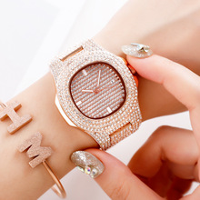 Часы наручные женские кварцевые из нержавеющей стали, роскошные Украшенные бриллиантами, с уникальным дизайном, водонепроницаемые с браслетом, цвет розовое золото 2024 - купить недорого