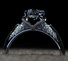 Женское кольцо из серебра 2016 пробы, с белым фианитом, 1 карат 2024 - купить недорого