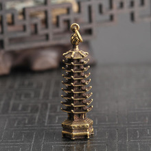 Mini llavero colgante de latón para el coche, torre de Pagoda Antigua China de estilo Retro, decoración de escritorio para el hogar y la Oficina, adornos 2024 - compra barato