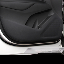 Коврик для автомобильной двери из углеродного волокна, специальный стикер для салона Chevrolet Equinox 2017 2018 2019 2024 - купить недорого