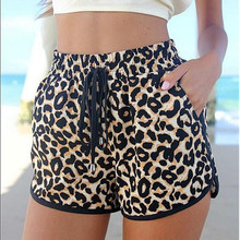 Pantalones cortos con estampado de leopardo para mujer, pantalón corto informal, encantador, europeo y americano, moda de verano 2024 - compra barato