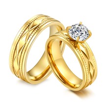 Романтические CZ обручальные кольца с камнями для пар золотого цвета из нержавеющей стали свадебные кольца для женщин и мужчин 2024 - купить недорого