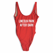 Женский слитный купальник LINCOLN PARK AFTER DARK, пикантный купальный костюм с надписью и открытой спиной 2024 - купить недорого