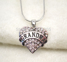 Модное ожерелье с кулоном в виде Бабушки с прозрачным кристаллом в форме сердца и змеиной цепочкой (A1120) 2024 - купить недорого