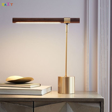 Lámpara de escritorio nórdica de cobre de grano de madera, diseño posmoderno, Simple, chapada, para habitación y mesita de noche 2024 - compra barato