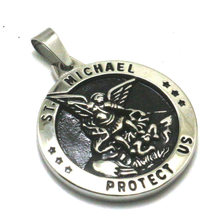 Men Boy Cool 316L Stainless Steel Star SAINT MICHAEL PROTECT US Round Medal Pendant Newest 2024 - buy cheap