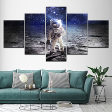 Pintura em tela astronauta no espaço da lua 5 peças pintura da arte da parede modular papéis de parede cartaz impressão decoração casa 2024 - compre barato