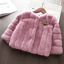 Пальто с искусственным мехом для девочек; теплая куртка для малышей; сезон осень-зима; модная верхняя одежда; одежда с длинными рукавами; пальто для маленьких девочек 2024 - купить недорого