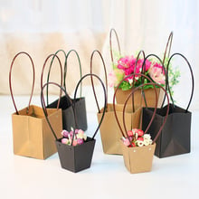Caja de papel Kraft con mango para flores, bolsa de regalo práctica para floristería, decoración de boda con suministros, 14 estilos 2024 - compra barato