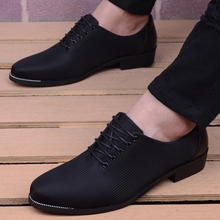 New 2019 Canvas Shoes for Men Popular Men's Lace-up Casual Pointed Trendy Leather Shoes Fashion Business Shoes Oxford Shoes 2024 - buy cheap