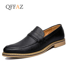 Модные оксфорды QFFAZ, мужские туфли в британском стиле, повседневные лоферы, деловая мужская обувь на плоской подошве, Мягкие Мокасины без застежки, Chaussure Homme 2024 - купить недорого