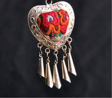 Китайское искусство ручной работы ретро ювелирные изделия Miao серебряное ожерелье с подвеской (цвет случайный передачи) 2024 - купить недорого