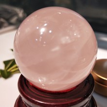 Esfera de cristal de cuarzo rosa Natural de 40-70mm, Bola de piedras de roca y chakras minerales y Reiki, artesanía curativa para decoración del hogar 2024 - compra barato