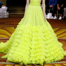 Amarelo lindo Ruffles Tutu Saias De Noiva 2019 Zíper Exuberante Em Camadas Vestidos de Baile Mulheres Zíper Da Moda Saia de Tule Custom Made 2024 - compre barato