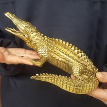 The brass sculpture brass ornaments boutique rare crocodile bronze metal crafts 2024 - buy cheap