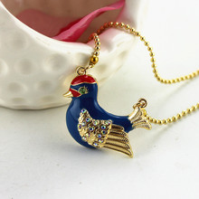 Женское 2015 BJ ожерелье с синей птицей модное популярное золотое ожерелье из сплава для вечеринки 2024 - купить недорого