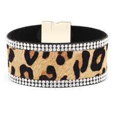 Pulsera de cuero de leopardo para mujer, brazalete con hebilla magnética, accesorios de joyería 2024 - compra barato