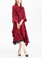Miyake-abrigo antipolvo plisado para mujer, prenda de vestir de estilo asimétrico, con un solo botón, en STOCK, superventas 2024 - compra barato