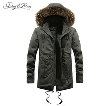 DAVYDAISY 2019 высокое качество новая Утепленная зимняя куртка для мужчин; Повседневная теплая парка с мехом на капюшоне пальто мужские средней длины с капюшоном брендовая Повседневная парка DCT-246 2024 - купить недорого