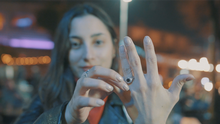 Циклическое кольцо (трюк + онлайн инструкции) от Rodrigo Романо Волшебные трюки уличная сцена магии иллюзии, трюк, реквизит магов 2024 - купить недорого