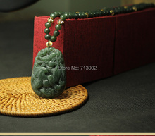 Colgante de perro Foo de Jade VERDE oscuro natural, amuleto de jadite talismán de 6mm, collar de cuentas de latón de Jade de la suerte 2024 - compra barato