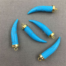 Mi0218 pingente estilo tibetano azul howlite com buzina crepitante pingente de tusk com boné e bola para colar ou pulseira 2024 - compre barato