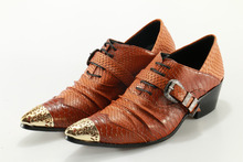 Zapatos Hombre Brown Retro Homens de Couro Casual Sapatos de Salto Alto Elegante Cobra Imprimir Fivelas Mens Tamanhos Grandes Sapatos Oxford 2024 - compre barato