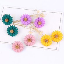 Pendientes de tuerca coloridos con girasoles para mujer y niña, joyería delicada de metal con diseño de flores, combina con todo, a la moda 2024 - compra barato