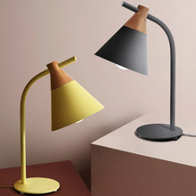 Luminária de mesa, estilo nórdico, minimalista, para o quarto, estudo, fashion, criativa, de personalidade 2024 - compre barato