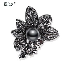 Retro Style gun Black Rhinestones Brooches & Pins Simulated Pearl Leaf Shape Brooch For Women Vintage Scarf Clip Jewelry 2024 - buy cheap