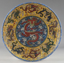 Продуманная Китайская классическая Коллекционная старинная фарфоровая картина ручной работы Тарелка с драконом 2024 - купить недорого