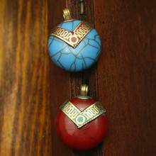 TBP340 Nepal Simulated Resin Round Bud Pendants 26mm Tibet Amulet Red Blue Charms Tibetan Handmade Jewelry Amulets 2024 - buy cheap