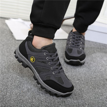 2018 New Men's Work Shoes Outdoor Sneakers Men Mesh Shoes Non-slip Wear-resistant Travel Shoes Breathable Wear Slip Desert Boots 2024 - buy cheap