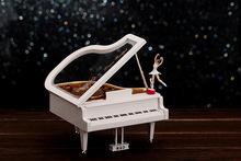 1PC New Home Decor Music Boxes Piano girl dancing ballet clockwork type rotating music box Decorations Gift  KN 021 2024 - buy cheap