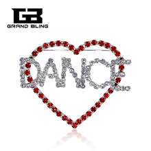 Broche de cristal con la palabra "LOVE DANCE", joyería con corazón rojo de gran tamaño 2024 - compra barato