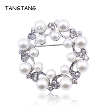 Round Wreath Simulated Pearl Beaded Brooch For Women Elegant Handmade Scarf Pins Winter Ornaments Accessories Wholesale Retail 2024 - buy cheap