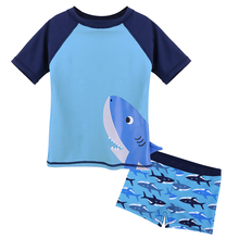 BAOHULU милый мультяшный детский купальник с коротким рукавом UPF50 +, детский купальный костюм для мальчиков, детский солнцезащитный костюм для серфинга 2024 - купить недорого