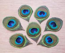 50pcs/lot 6cm natural real trim peacock tail eyes plume feathers bulk sale wedding invitation headwear jewelry craft making DIY 2024 - buy cheap