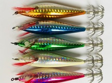 25 piezas duro camarones de señuelo de pesca calamar plantillas atraer madera gambas atraer Bass pesca 2024 - compra barato
