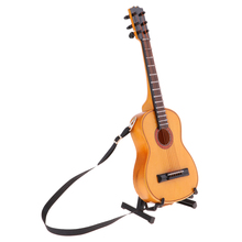Miniinstrumento musical em escala 1/6, artesanato, violão de madeira, modelo com suporte para decoração de mesa de casa de bonecas 2024 - compre barato