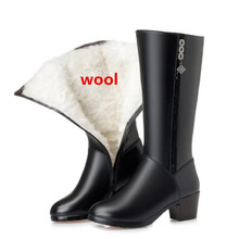 Botas de marca ZXRYXGS para mujer, zapatos de invierno, botas de nieve de felpa/Lana, zapatos de cuero de vaca, botas de tubo de talla grande, novedad de 2020 2024 - compra barato