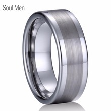 Плоский вольфрамовый обручальный браслет 8 мм для мужчин и женщин, обручальное мужское обручальное кольцо, удобный атласный центральный полированный край, размеры от 8 до 13 2024 - купить недорого