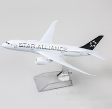 Modelo de avión Boeing787 STAR Airlliance a escala 1:300, 18CM, con base de aleación, coleccionable, colección de modelos de juguete 2024 - compra barato