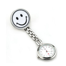 Relógio de bolso pingente médico, relógio de quartzo cruz vermelha para pendurar no guidão, relógio de bolso médico com adorável sorriso e rosto 2024 - compre barato