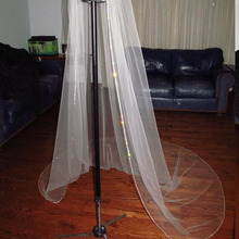 Véu de noiva romântico longo da camada, véu de casamento com strass nas borda branca ou marfim 2024 - compre barato