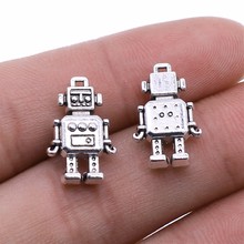 10 piezas de encantos Robot antiguo Color plata 12x18mm aleación de Metal joyería DIY Accesorios 2024 - compra barato